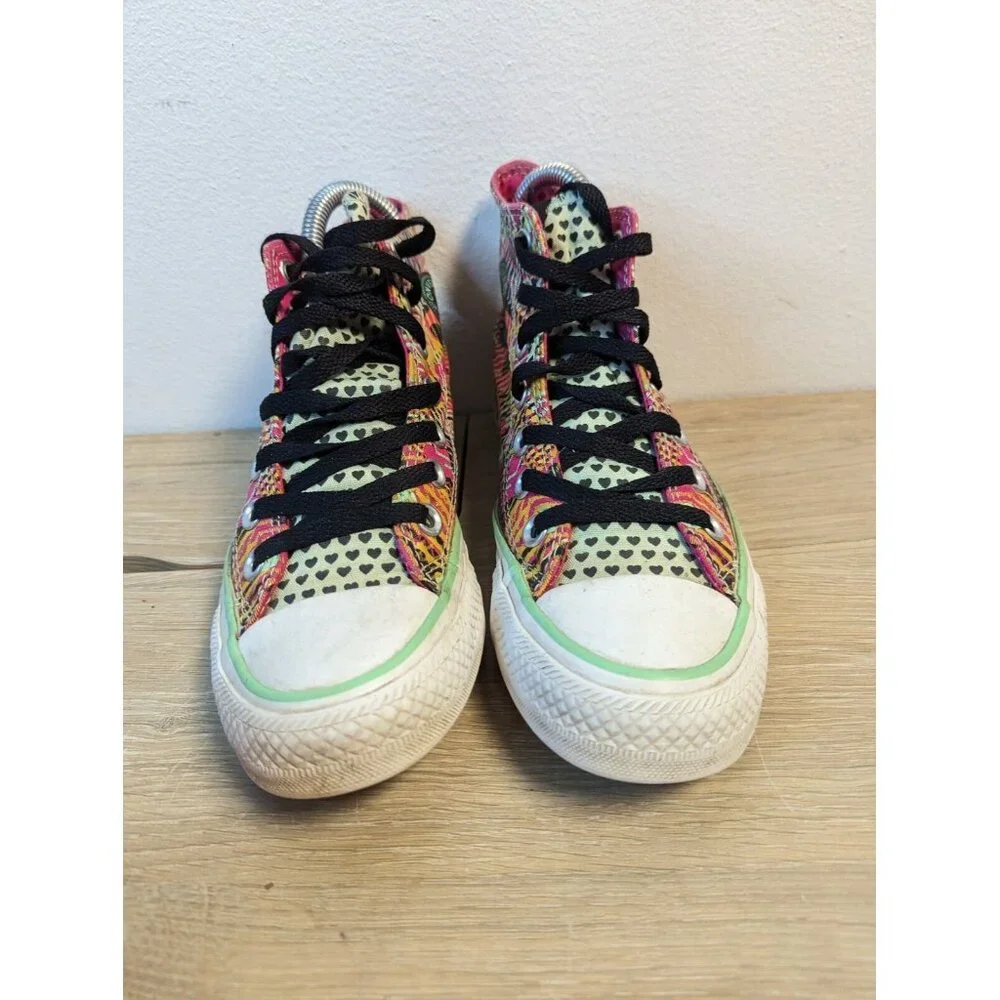 Converse Sz 5 Bright Patch HEARTS Zig Zags Chevron Stripes Retro HI TOP Women's